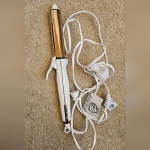 White and Gold Curling Iron